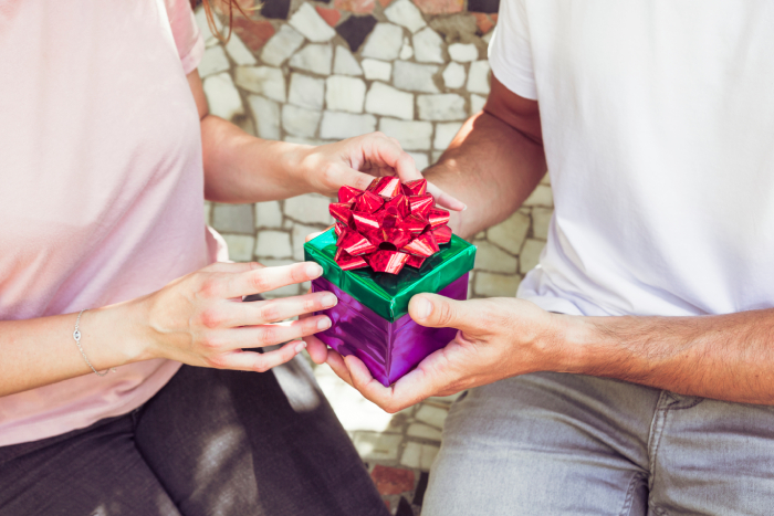 Personalisierte Geschenke für männliche Freunde - Symbol der Aufrichtigkeit und Wertschätzung