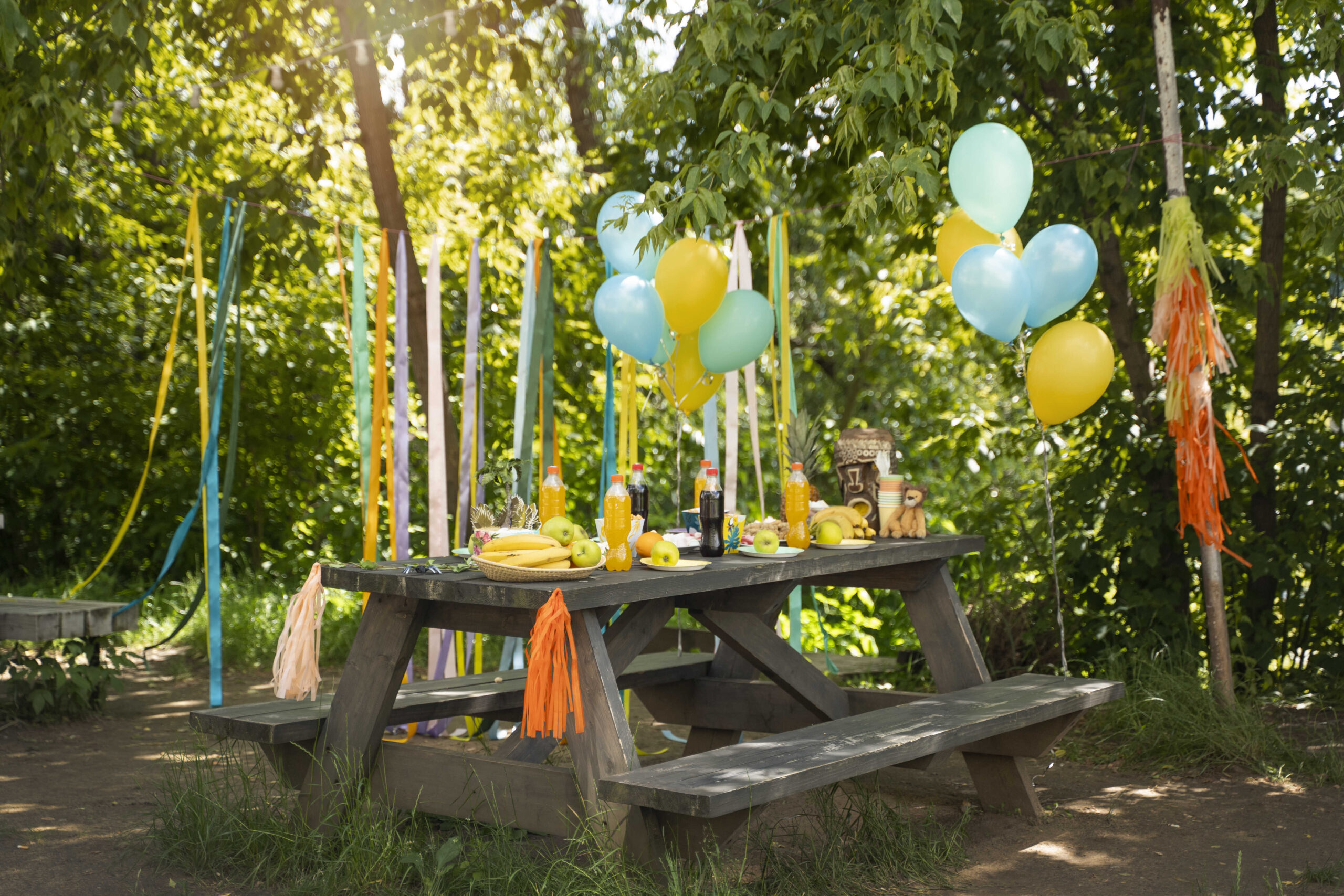 Vorbereitung für Outdoor-Überraschungsparty