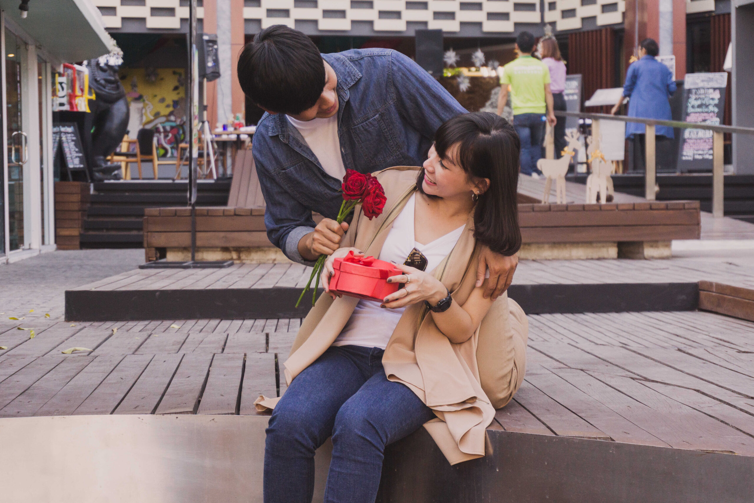 Romantische Valentinstag Geschenke für Ihre Frauen, die Fashion lieben