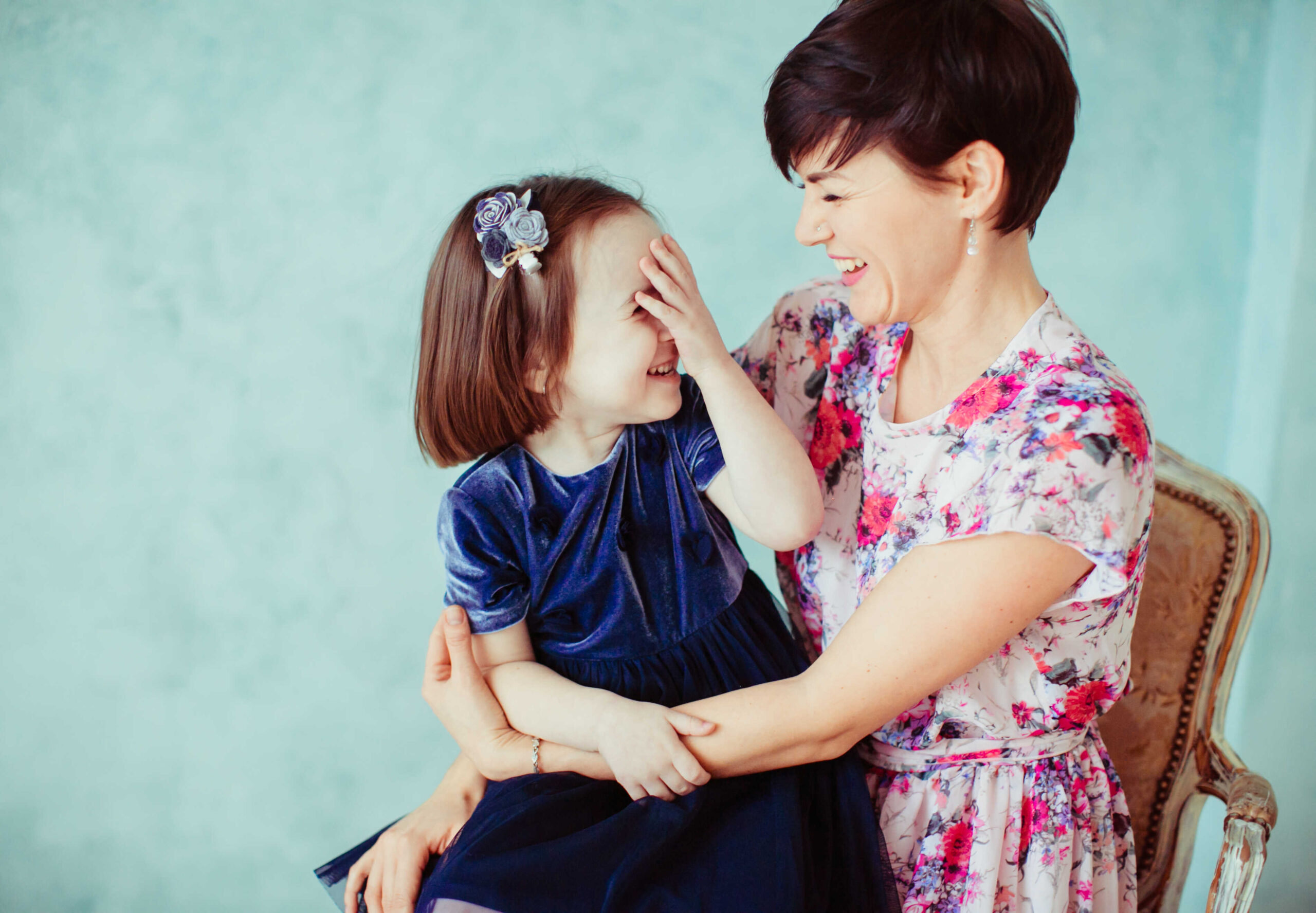 Für die Frau, die immer alles gibt – heute ist der Tag, an dem du im Mittelpunkt stehen sollst. Alles Liebe zum Geburtstag, Mama, du verdienst nur das Beste.