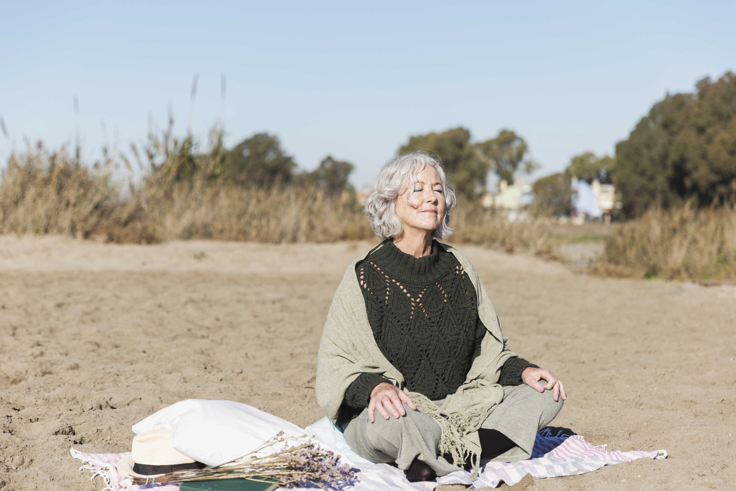 Gönnen Sie Oma eine Auszeit mit einem Wellness-Gutschein oder einem selbstgemachten Gutschein für einen entspannten Verwöhntag