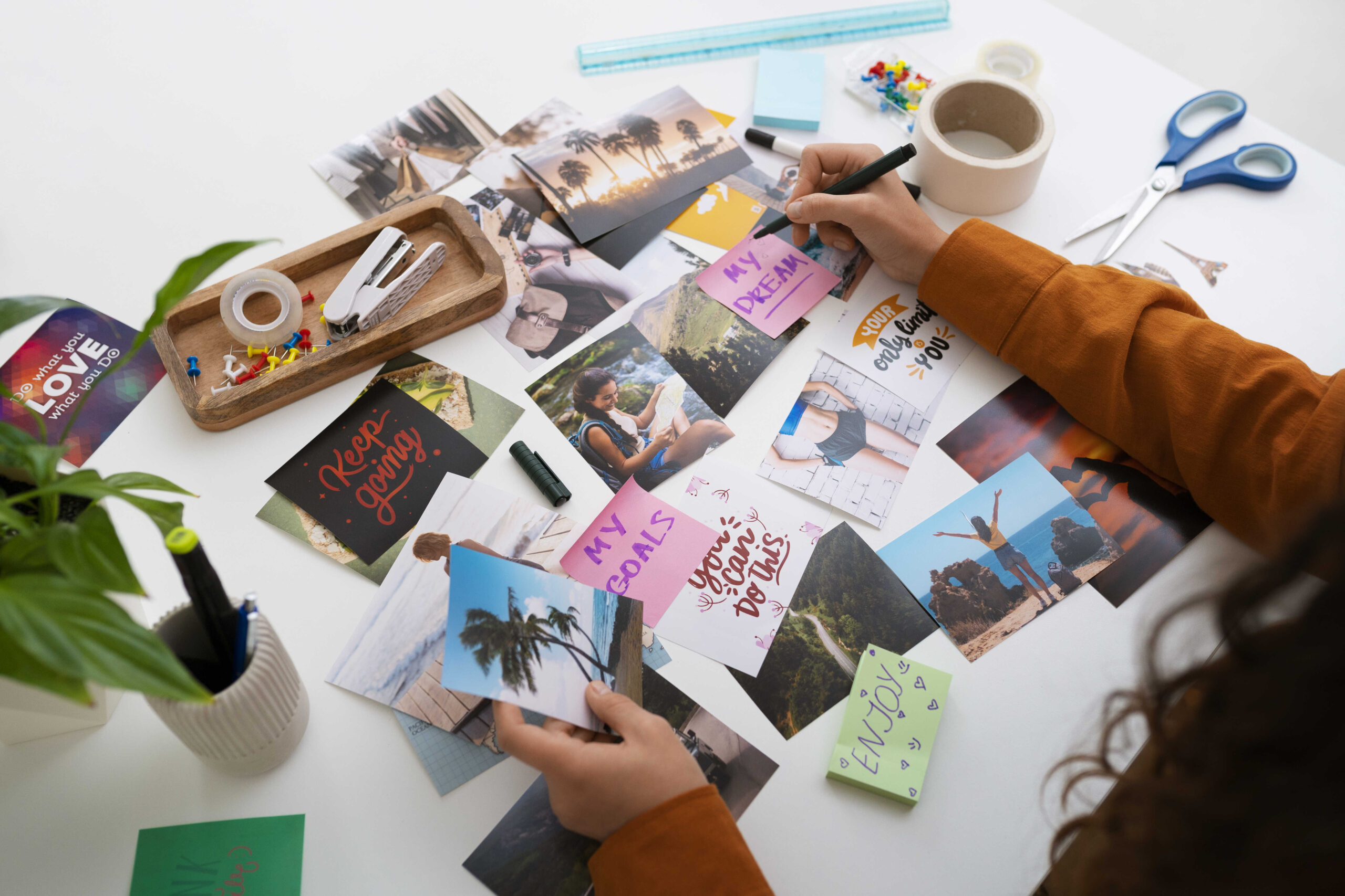 Fotocollage der Erinnerungen als Geschenkideen Freundin zum selber machen