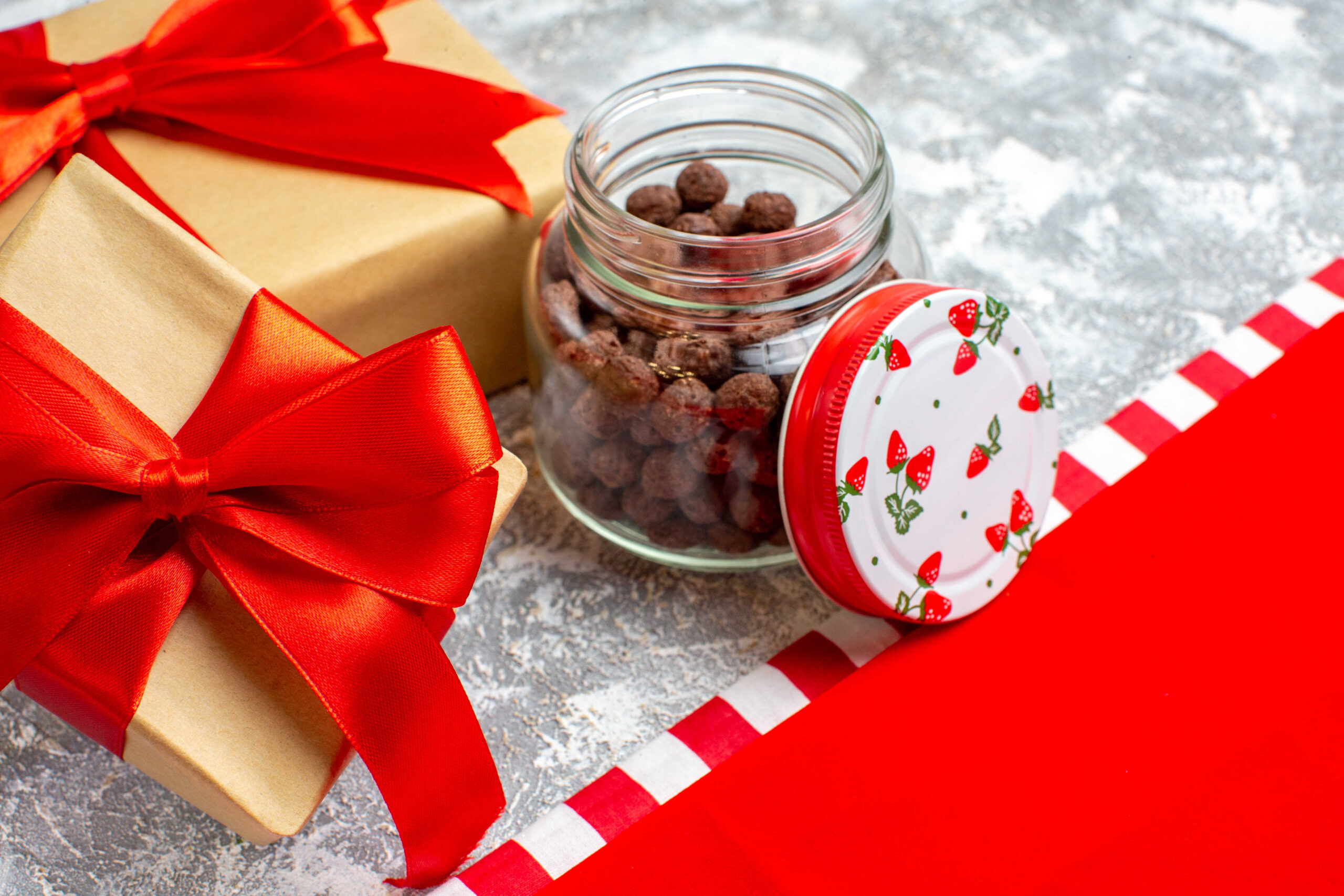 Runde Geschenke verpacken Bonbon